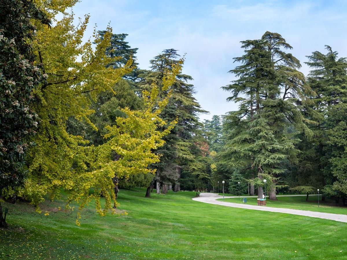 Parco Termale Di Villa Dei Cedri Lazise Dış mekan fotoğraf