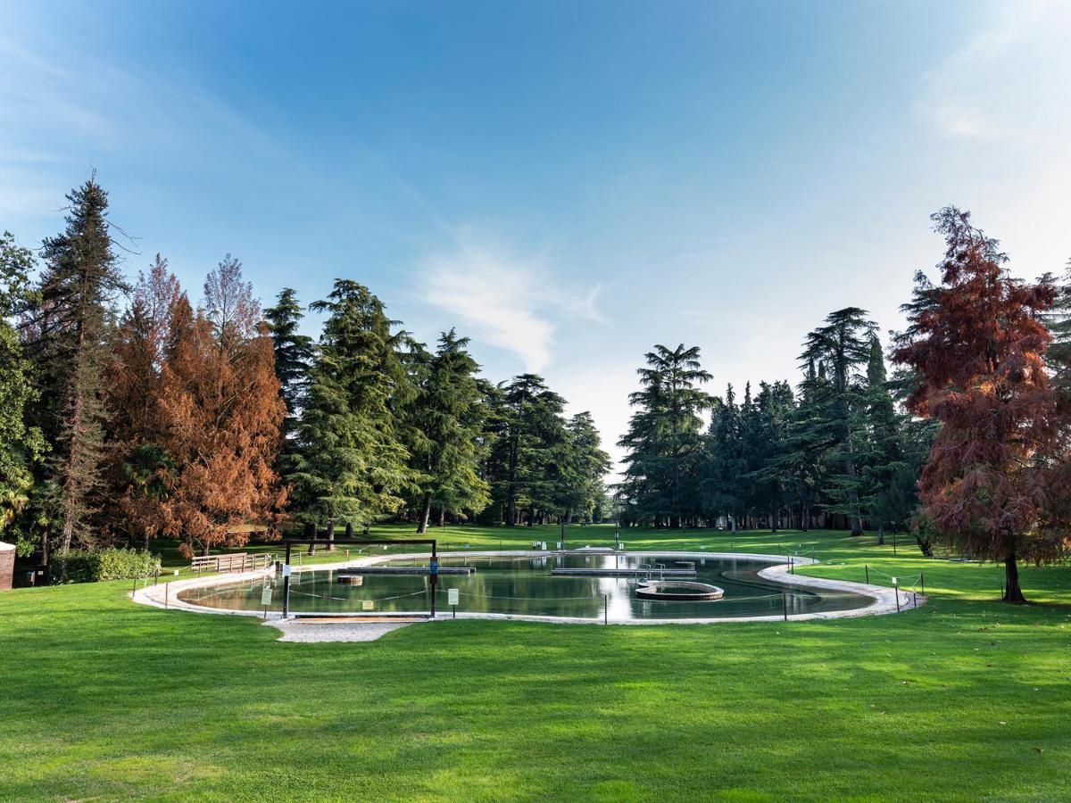 Parco Termale Di Villa Dei Cedri Lazise Dış mekan fotoğraf