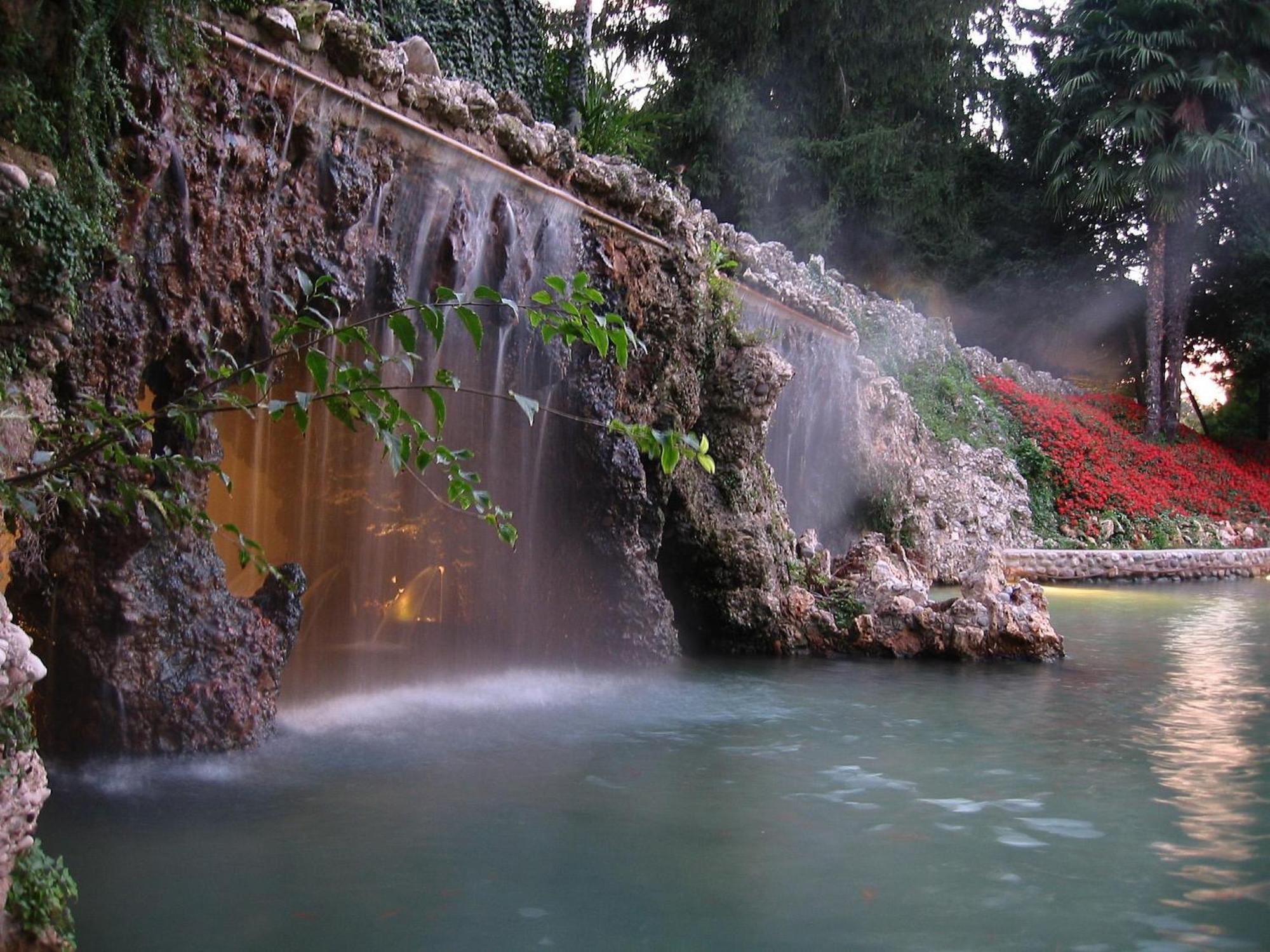 Parco Termale Di Villa Dei Cedri Lazise Dış mekan fotoğraf