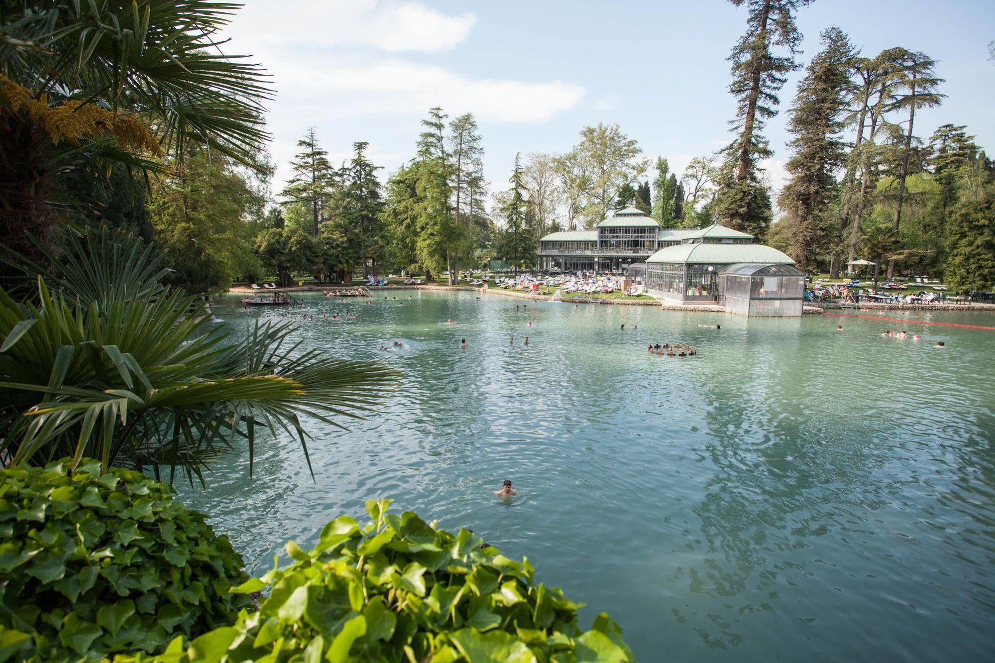 Parco Termale Di Villa Dei Cedri Lazise Dış mekan fotoğraf